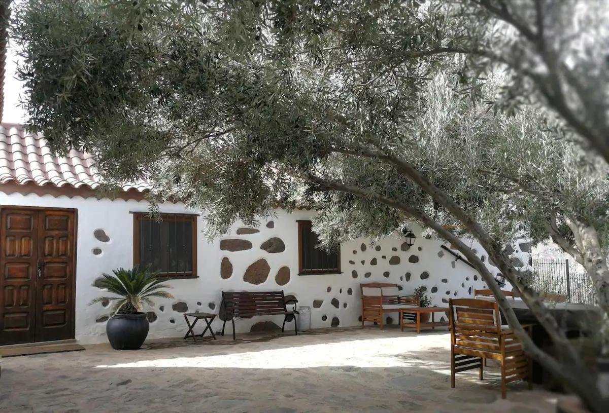Vila La Casa Vieja De La Montana Santa Lucia Exteriér fotografie